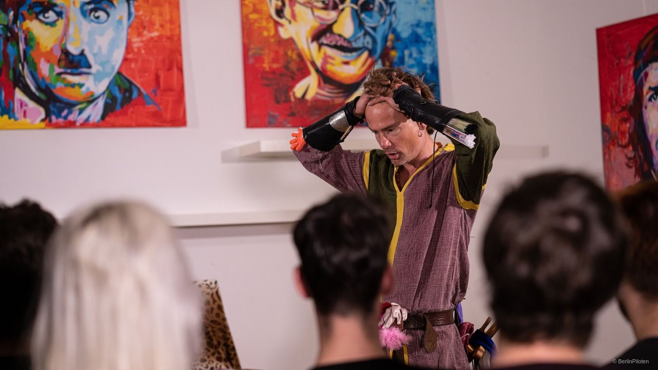 Berliner Straßenkunsttheater - Märchen auf Berlinerisch