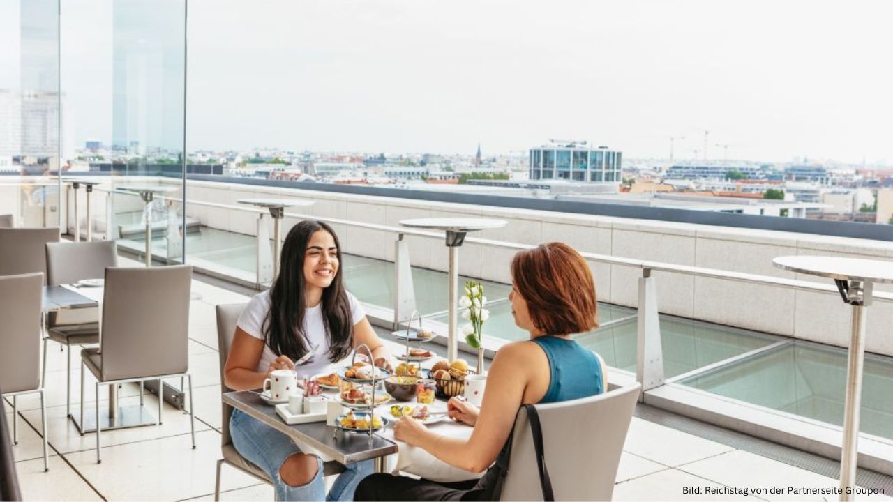 Frühstück im Käfer Restaurant im Reichstag Berlin