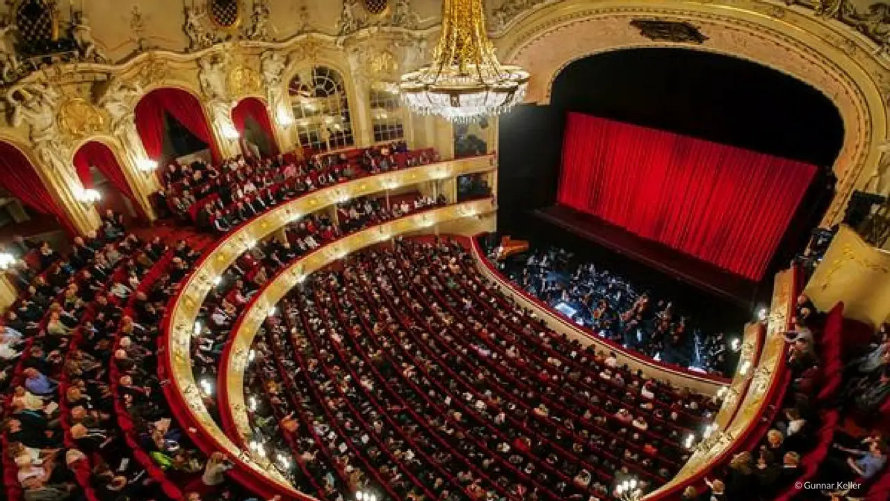Komische Oper Berlin mit neobarocken Zuschauersaal