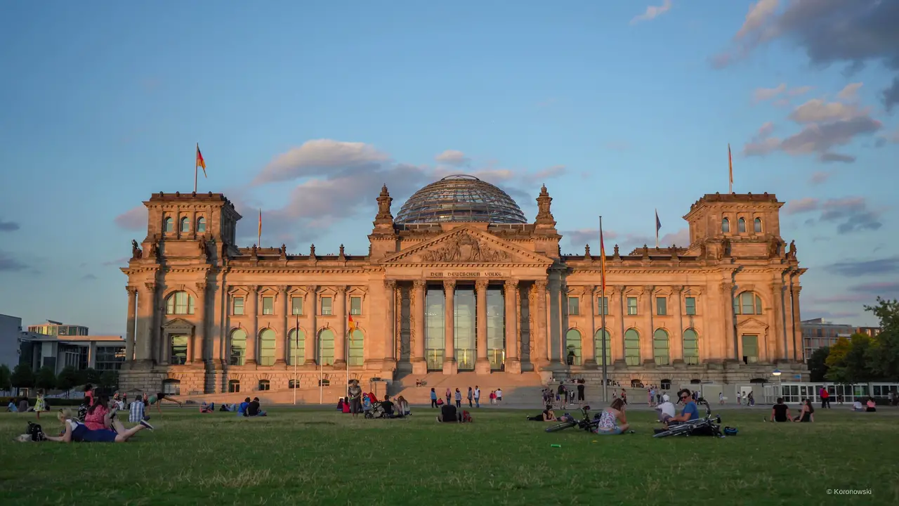Top 10 Sehenswürdigkeiten Berlin - Deutscher Bundestag