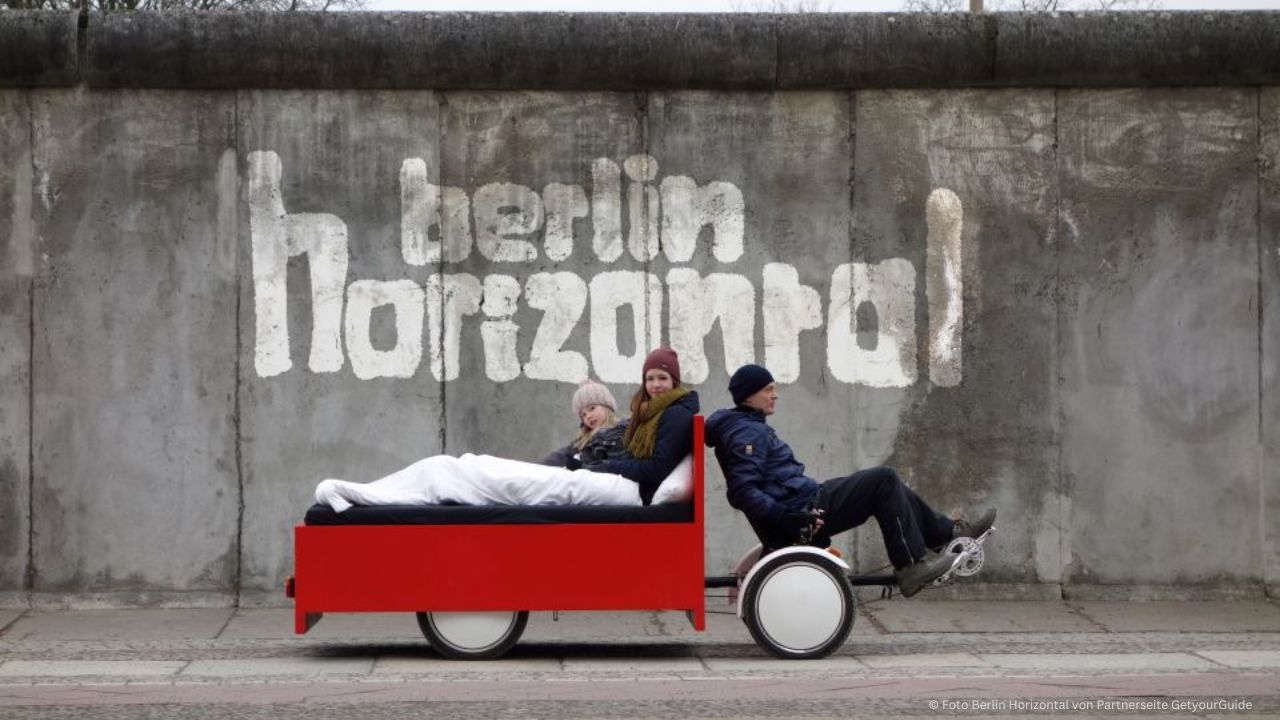 Einzigartige Stadtrundfahrt mit dem BedBike durch Berlin