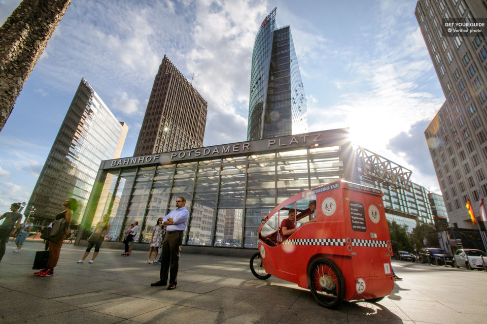 Individuelle ERikschaTour mit Hotelabholung in Berlin