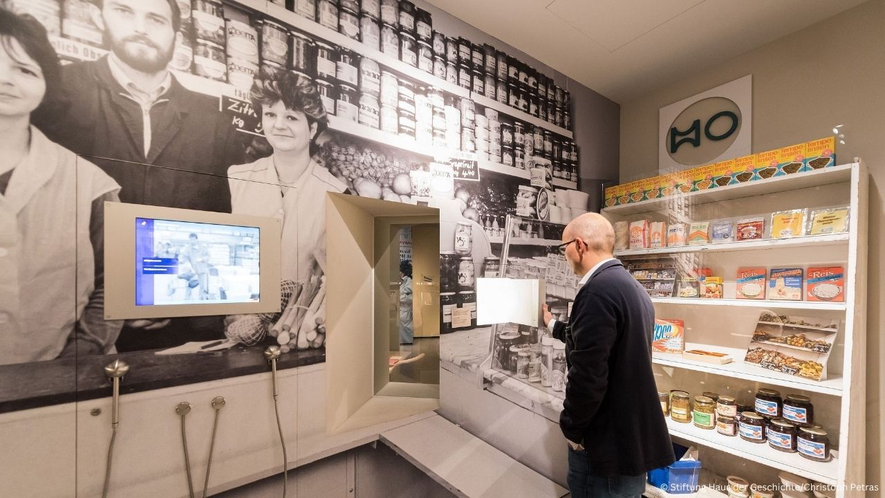 Dauerausstellung Alltag in der DDR im Museum in der Kulturbrauerei Berlin1