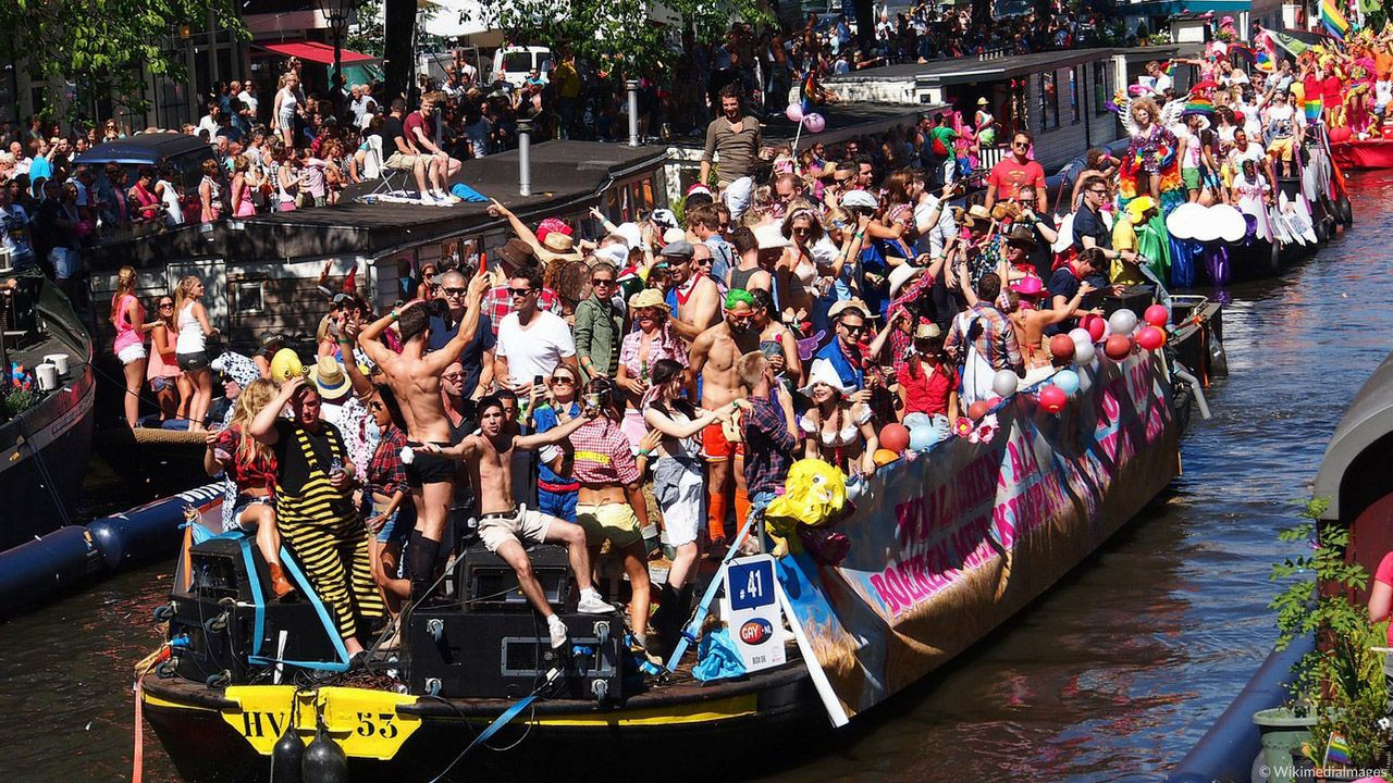 Reise Schnäppchen zur Gay Pride nach Amsterdam