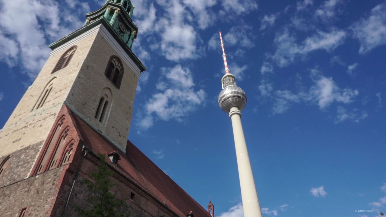 HotelDeal Berlin! 5-star Hotel including Breakfast & Berlin Travel Card