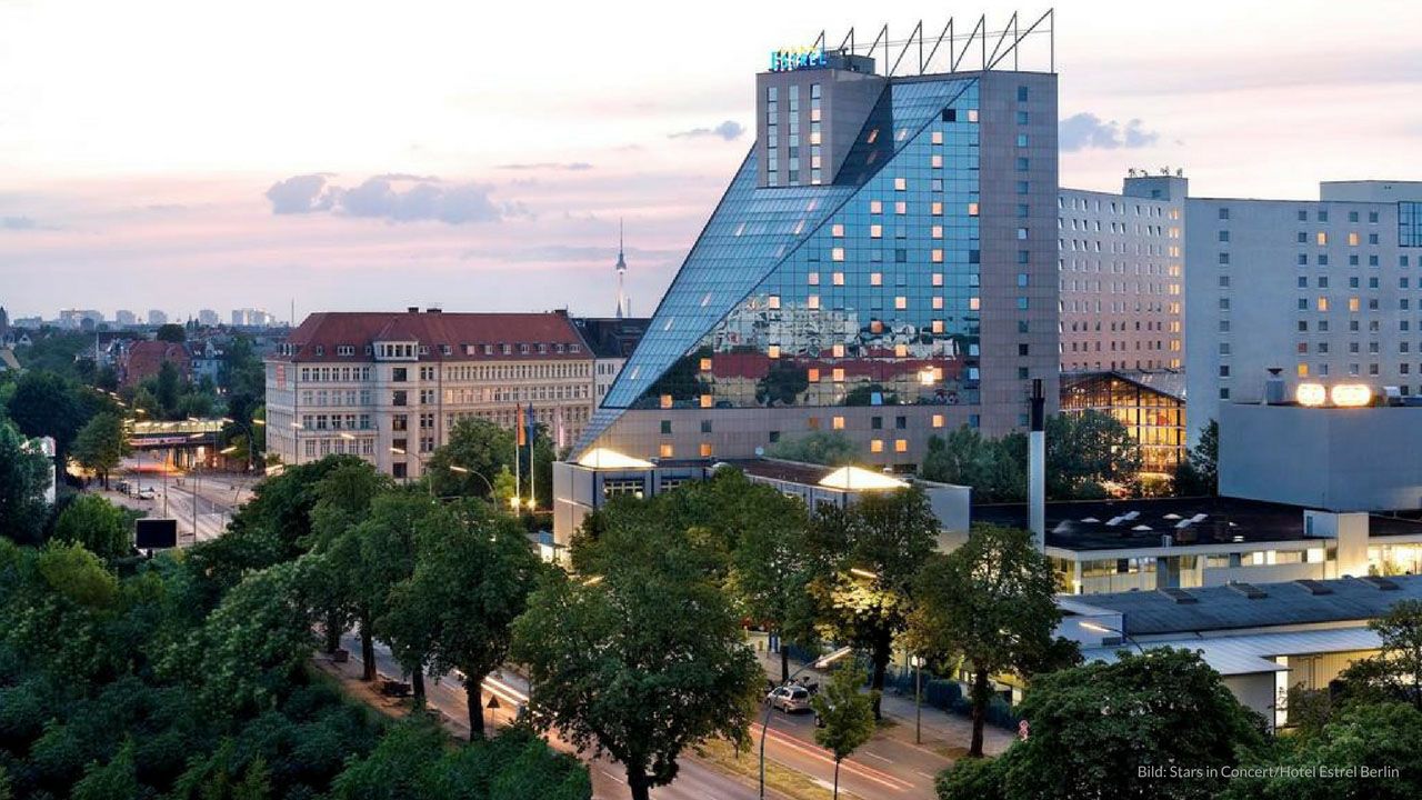 Stars im Concert im 4 Sterne Hotel Estrel. Ab 119 für 3 Tage Berlin inkl. Frühstück & Show Ticket.