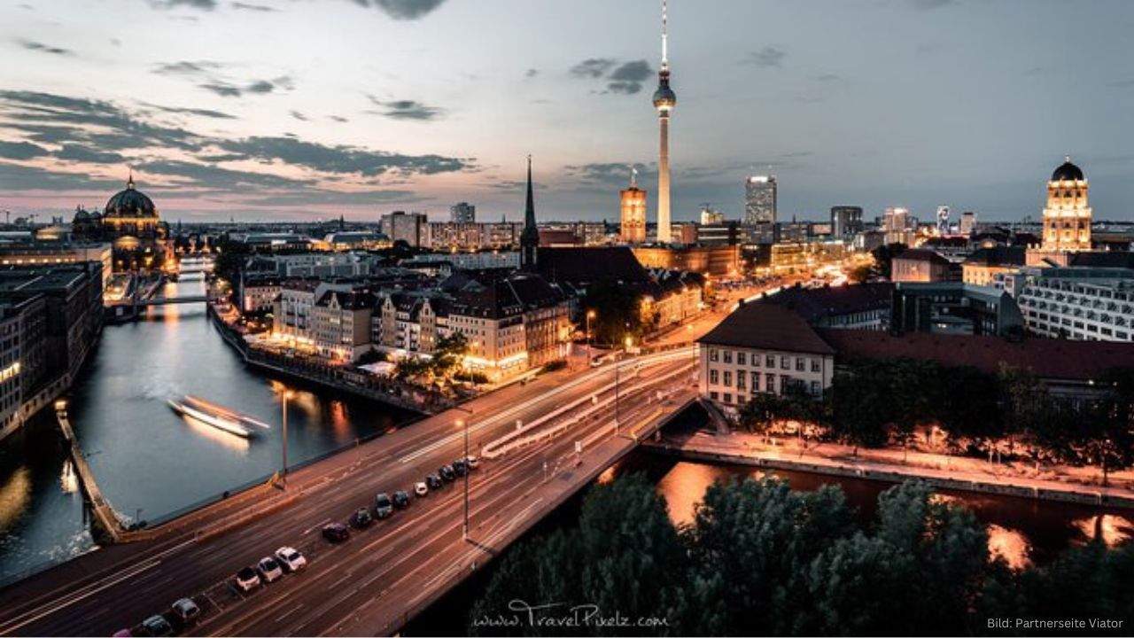 Blick Berlin bei Nacht