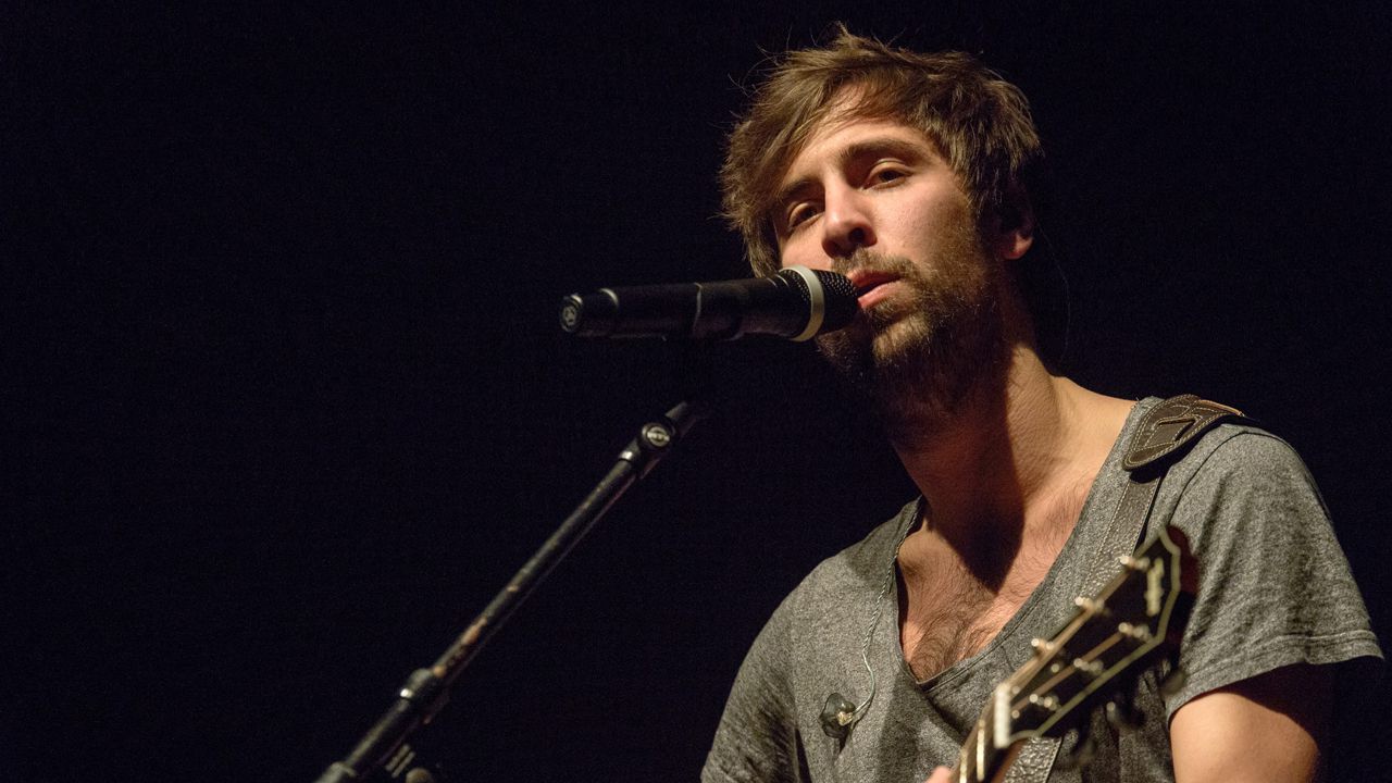 Max Giesinger und 2raumwohnung beim Tag der offenen Tür im Bundespresseamt