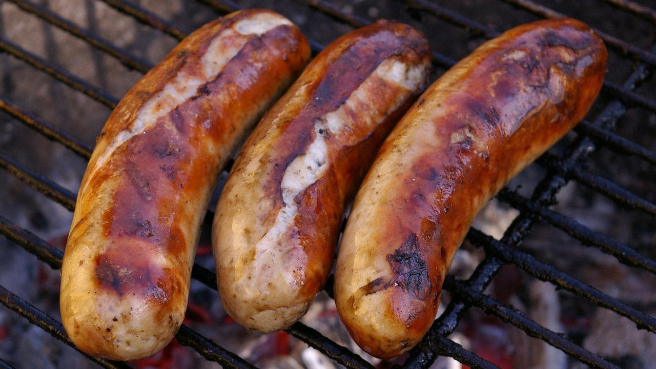 At the bratwurst championship 2019 you can try original and exotic sausages 