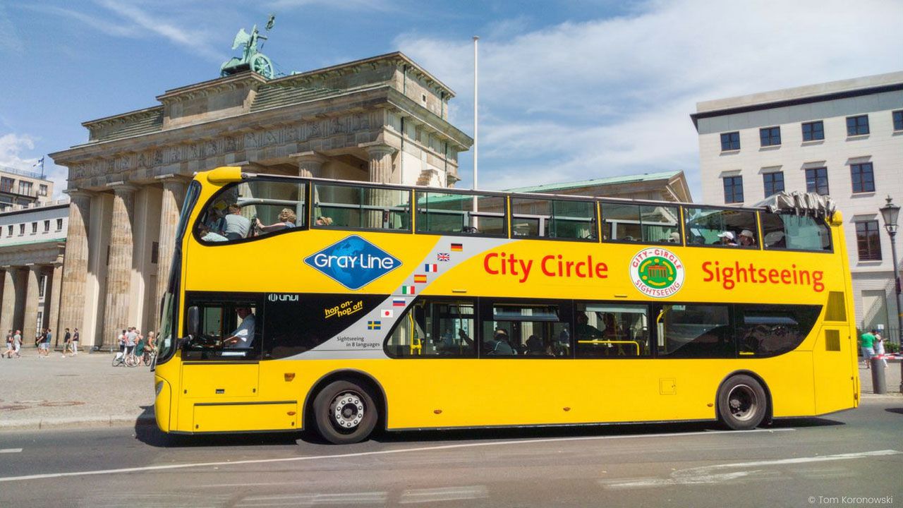 Stadtrundfahrt mit 2 Tages Ticket und Besuch Reichstag mit Kaffee und Kuchen.