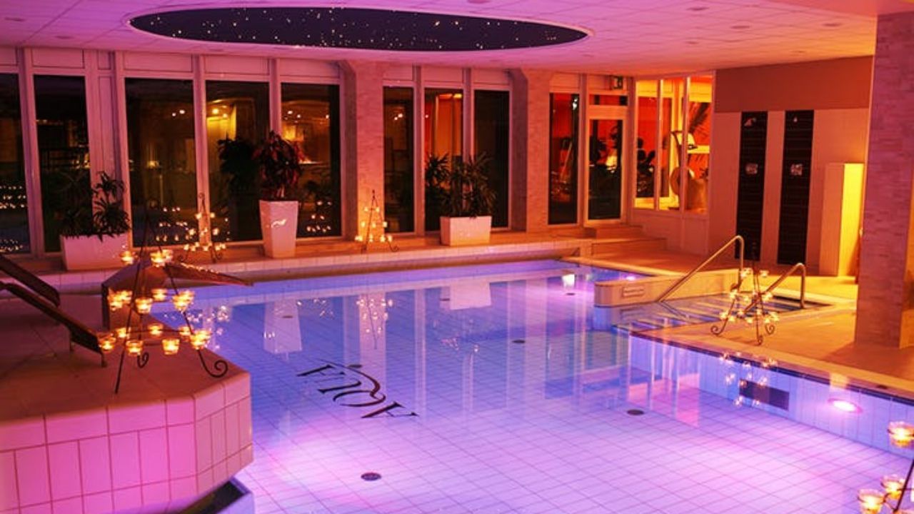 Besuchen Sie das Vier Sterne Superior TRIHOTEL mit seiner Wellness-Oase.