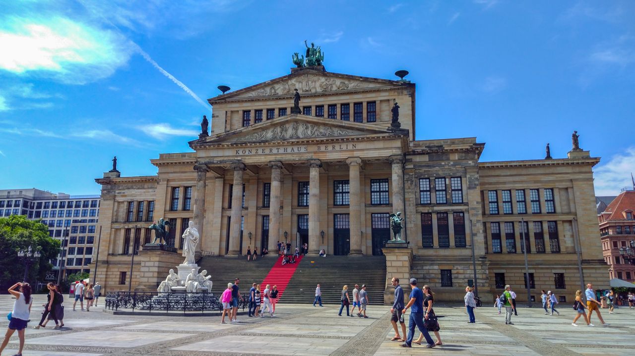 Städtereise nach Berlin mit dem schönsten Platz in Berlin – der Gendamenmarkt.