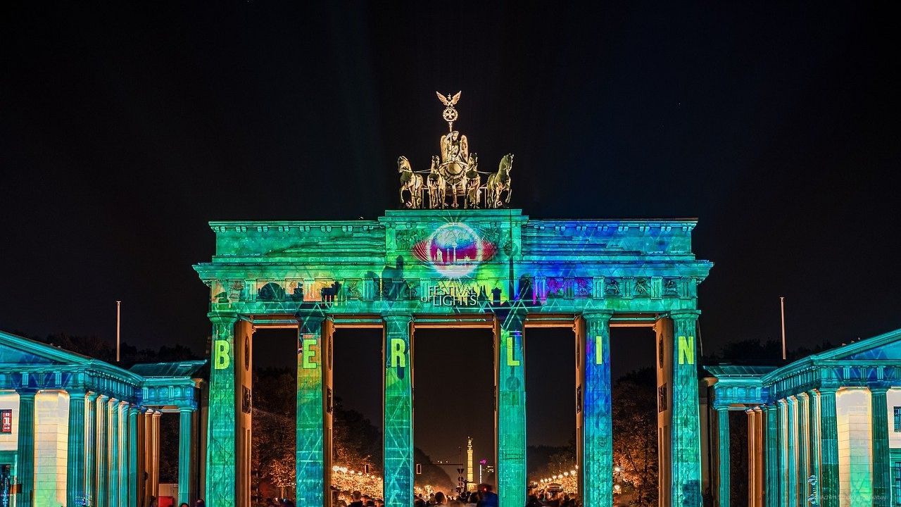 Besuchen Sie das Festival in Berlin "Berlin leuchtet".