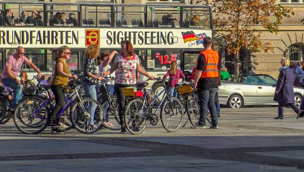 Cycle tour in a small group: City tour through Berlin Mitte